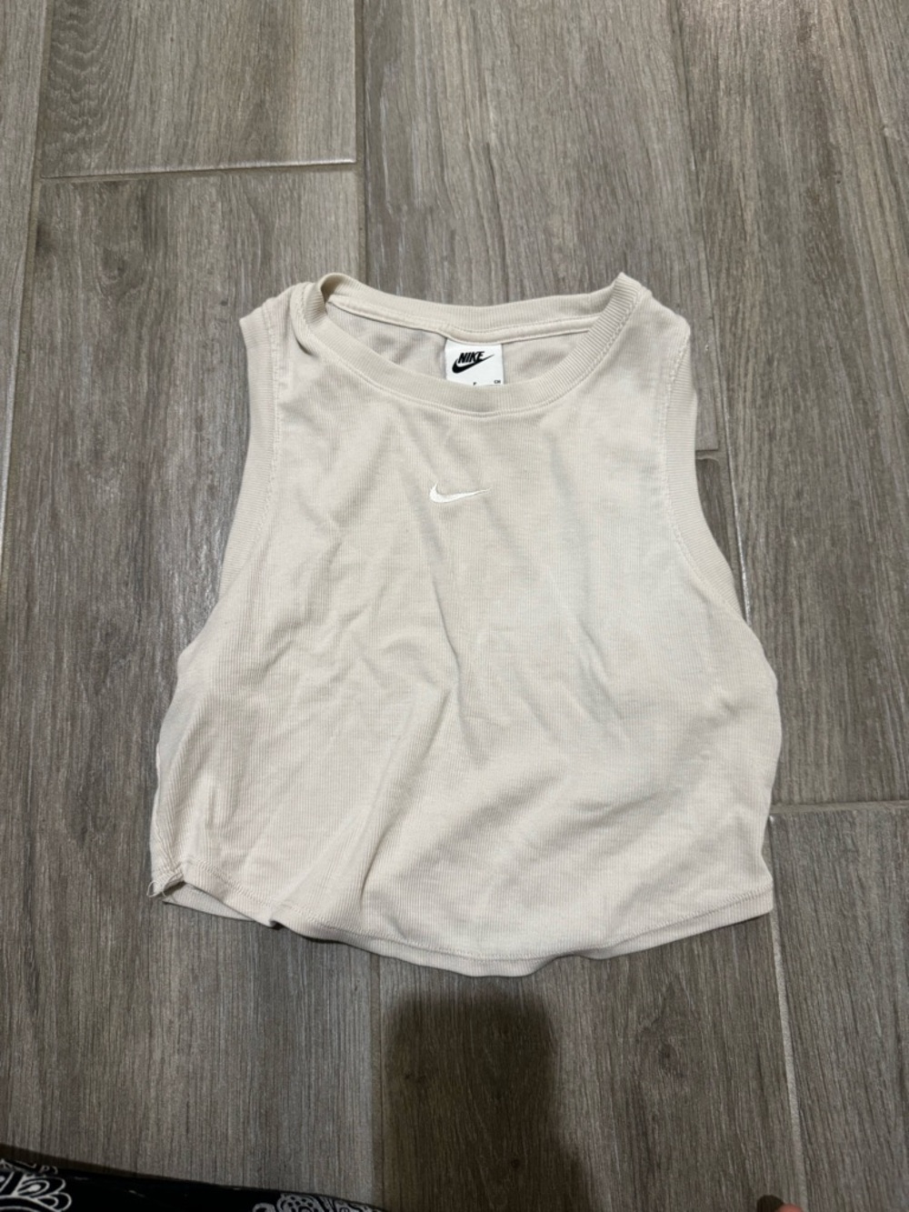 Nike Women’s Cream Ribbed Crop Tank Top